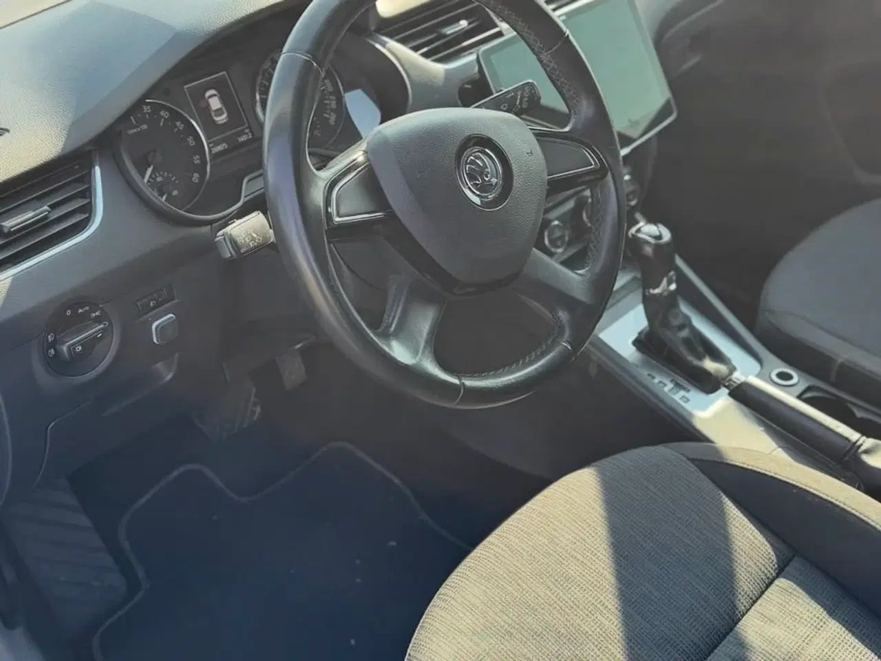 Billede 10 - Skoda Octavia 2,0 med varmepumpe og stort anlæg 