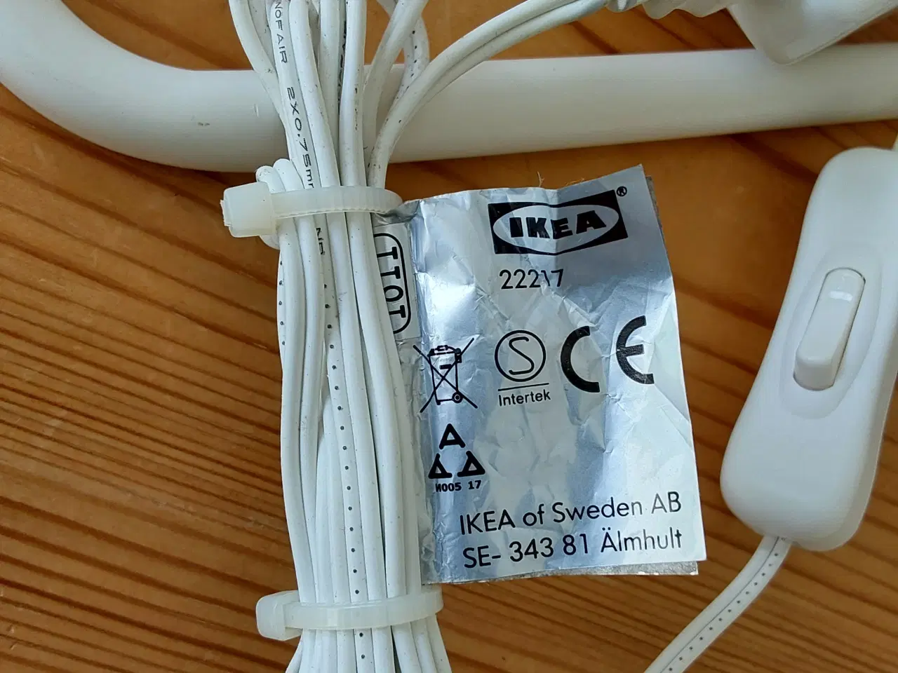 Billede 2 - 2 stk LED- skrivebordslamper Hårte fra IKEA