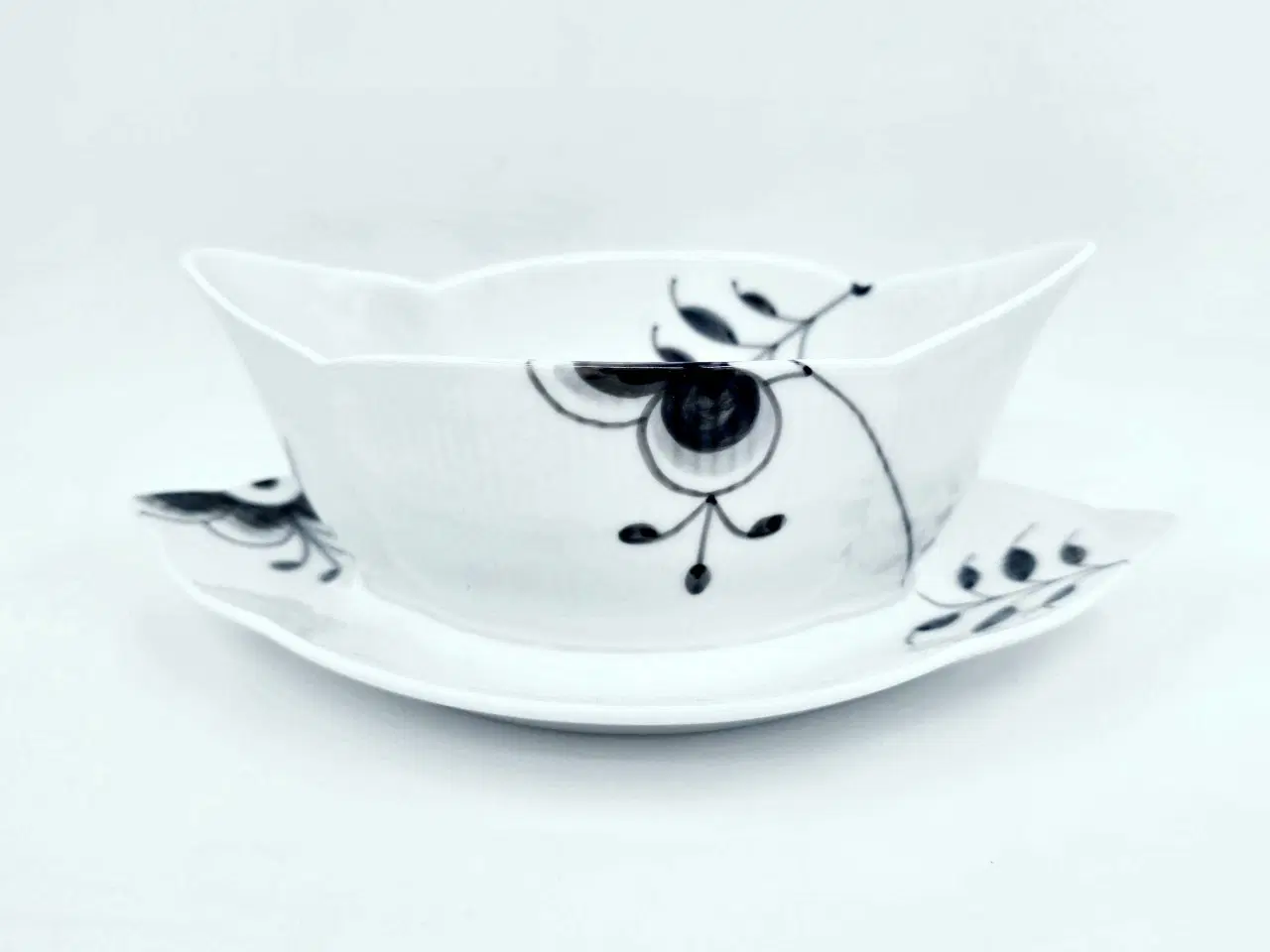 Billede 4 - Sort Mega Riflet Sovseskål 1 sortering Porcelæn 
