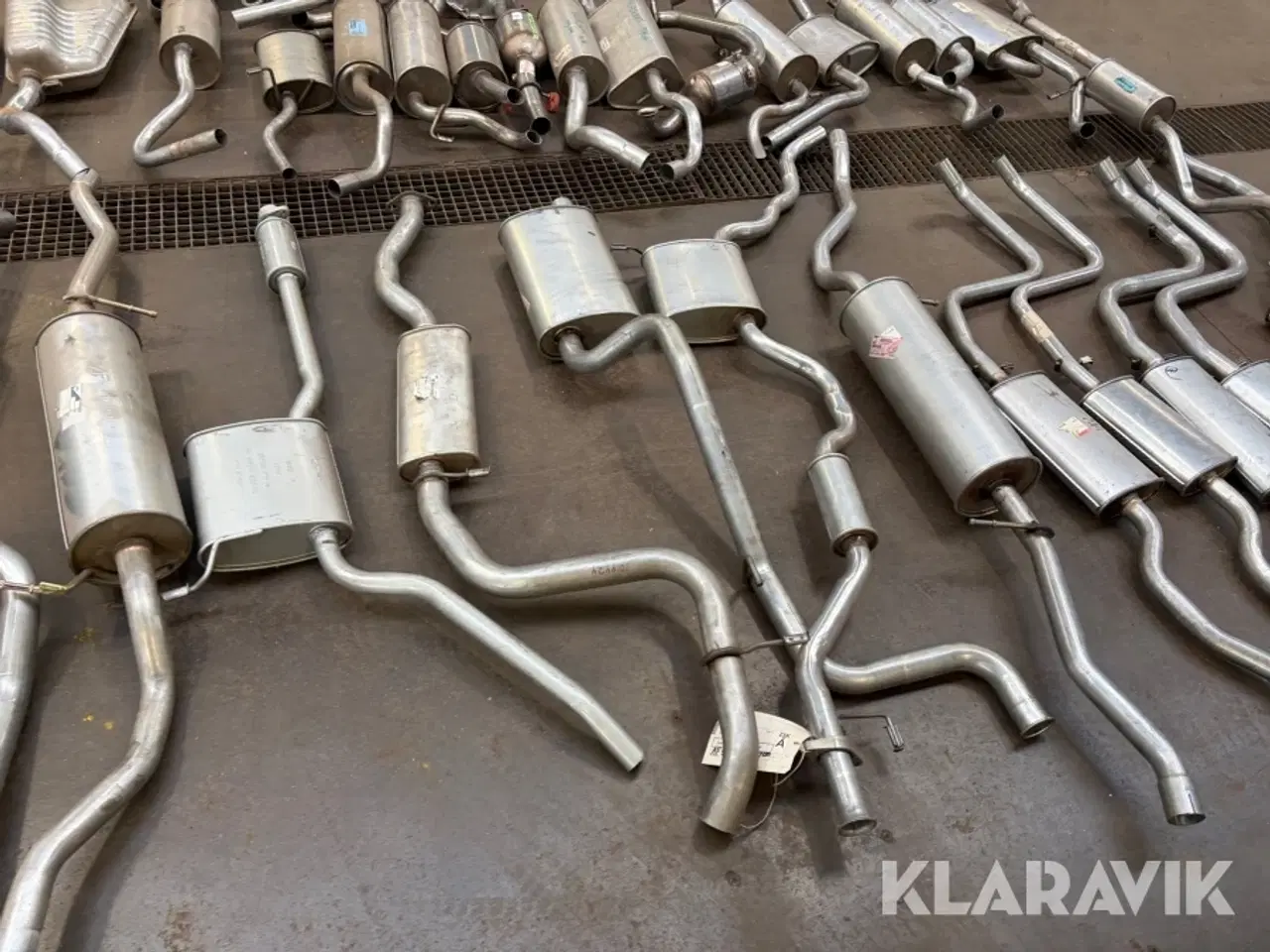 Billede 9 - Blandet udstødninger 49 styk