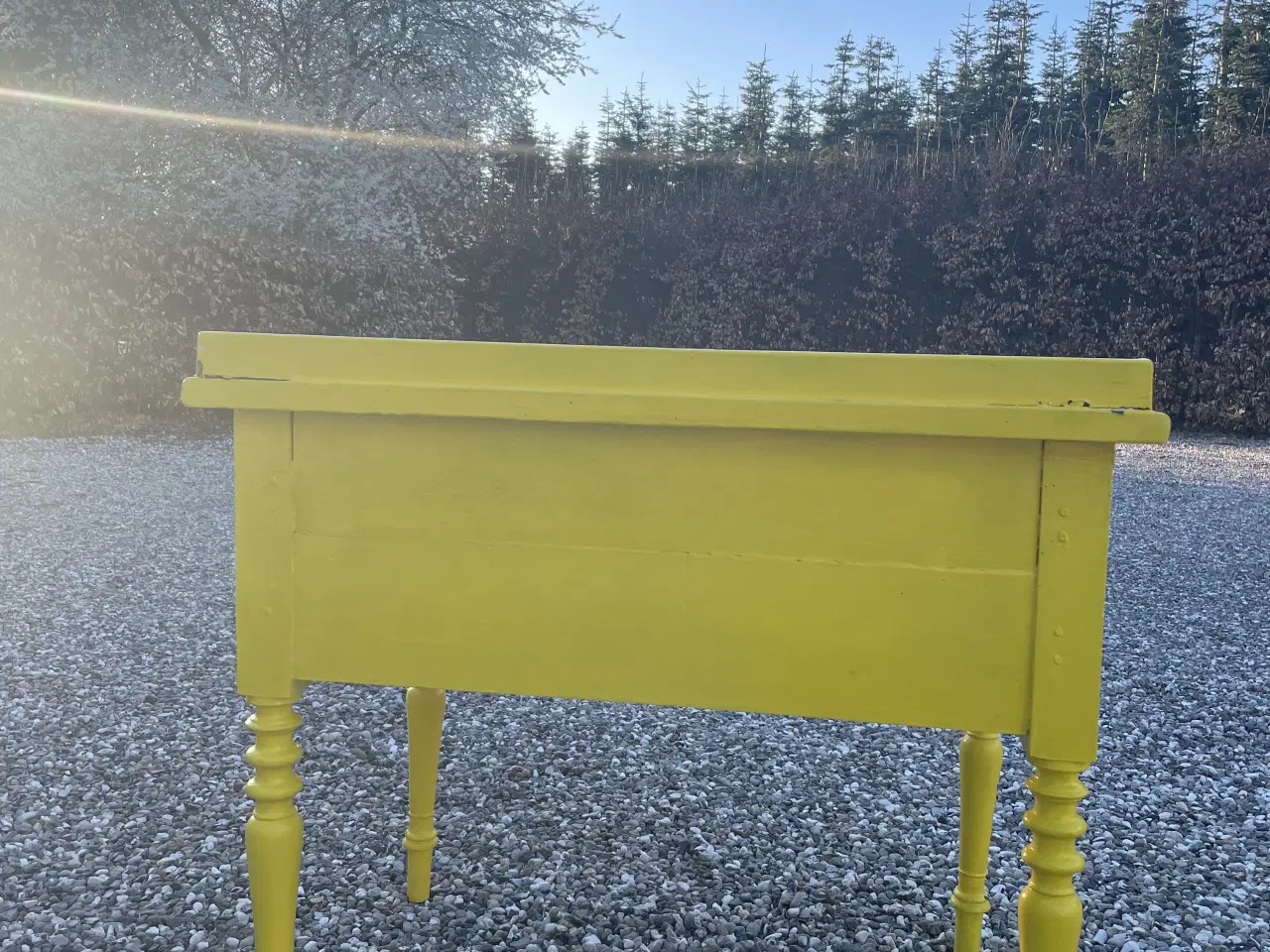 Billede 1 - Gammelt skrivebord, med kant