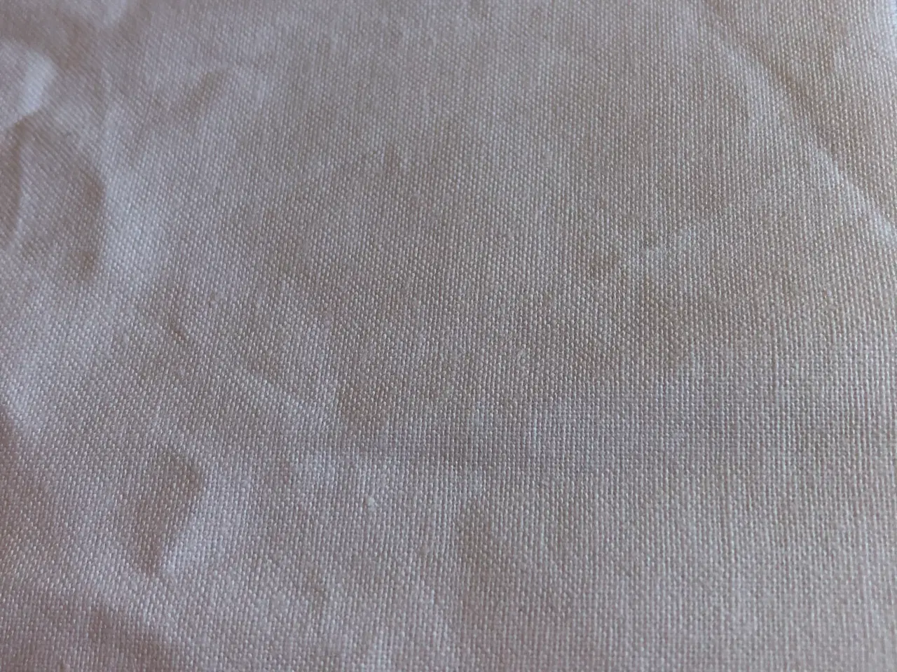 Billede 1 - Hvid stofrest