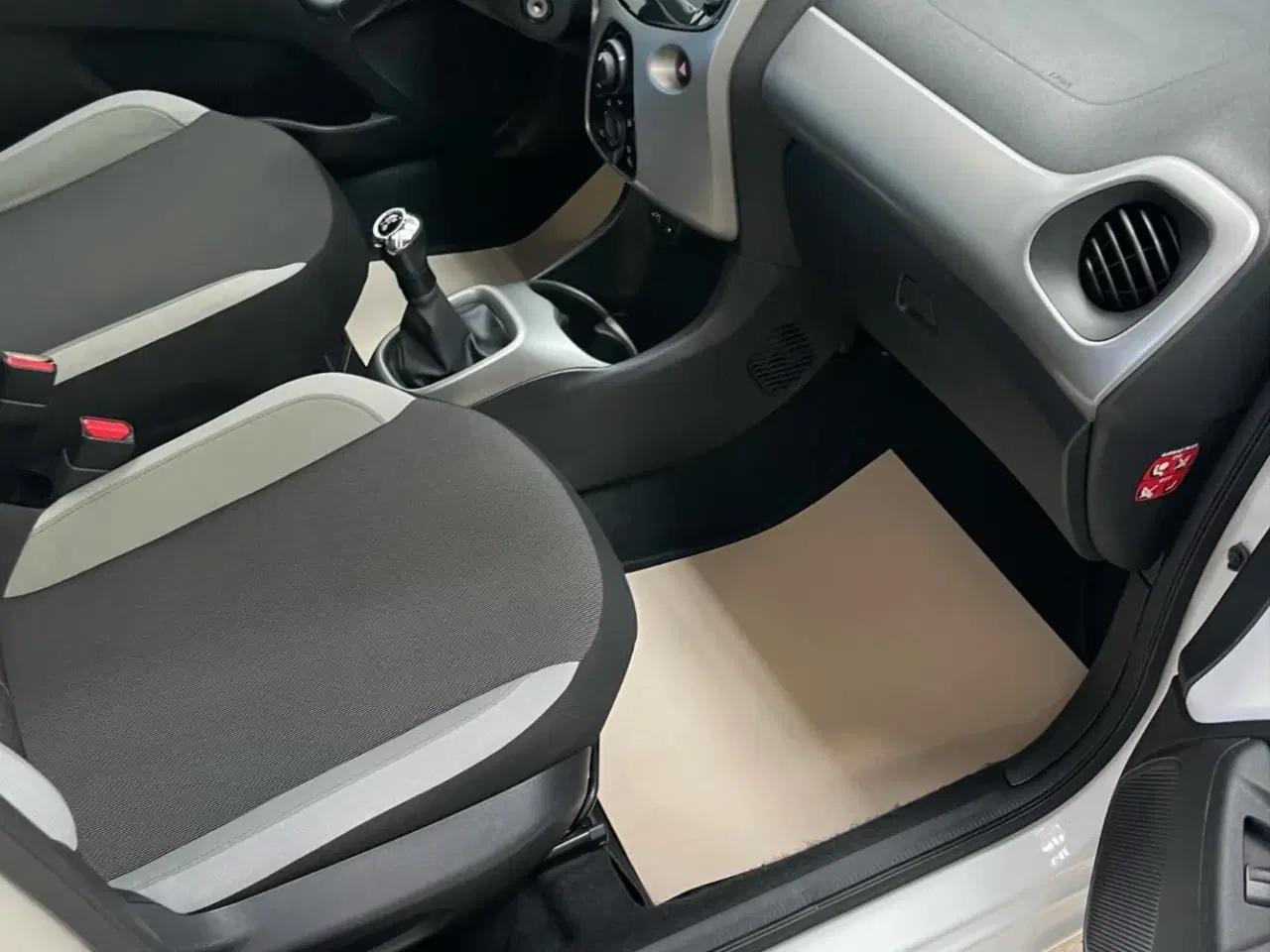 Billede 15 - Toyota Aygo 1,0 VVT-i x-wave Sky