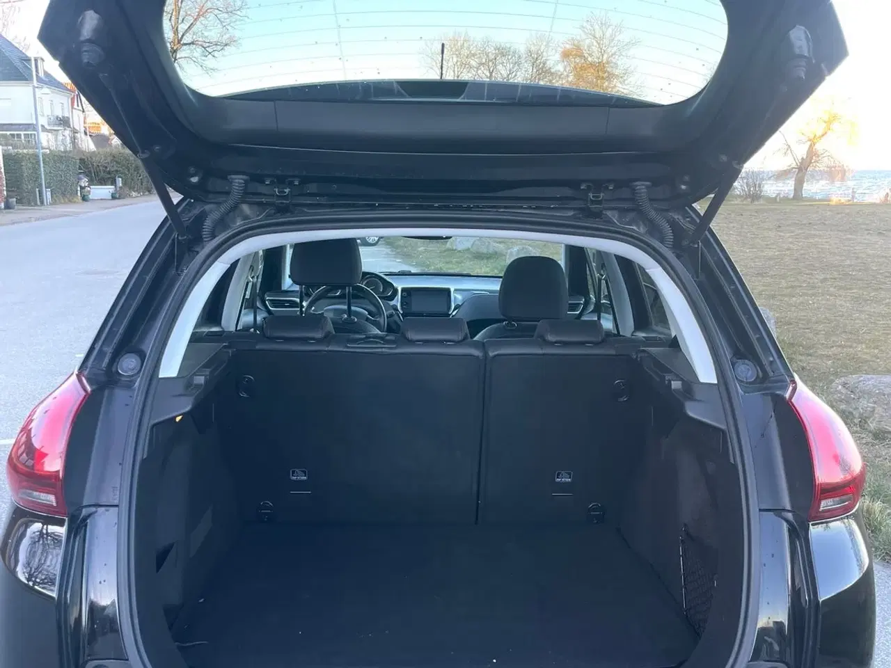 Billede 9 - Peugeot 2008 1,5 BlueHDi 120 GT Line Sky EAT6