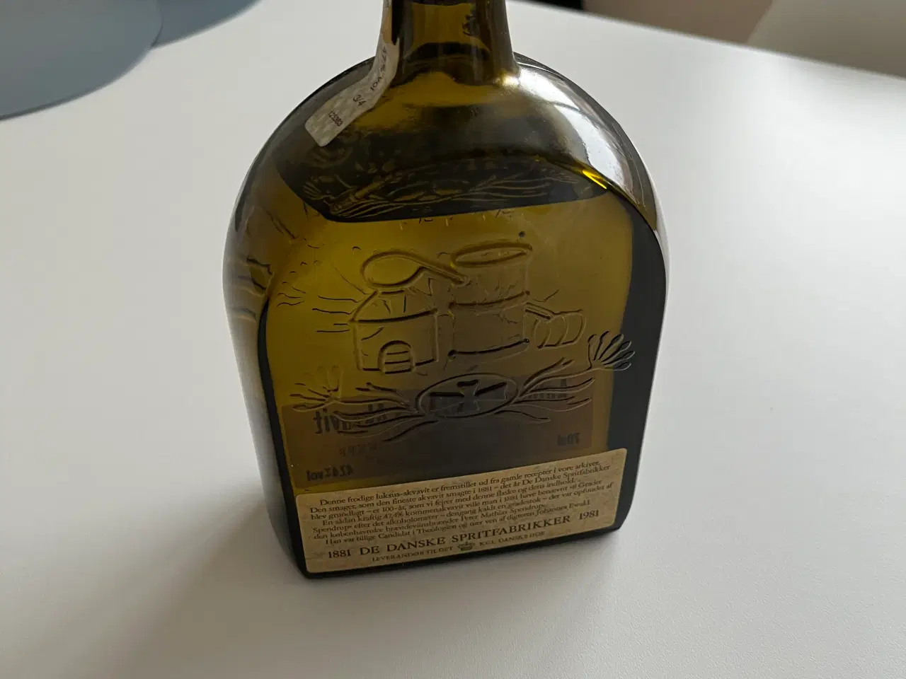 Billede 2 - Aalborg 100 års Akvavit