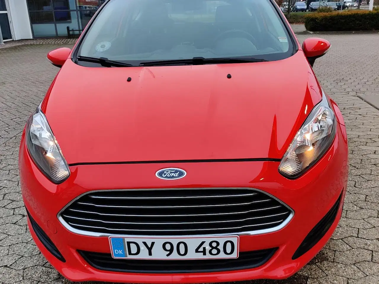 Billede 2 - Fin Ford Fiesta, lav km.