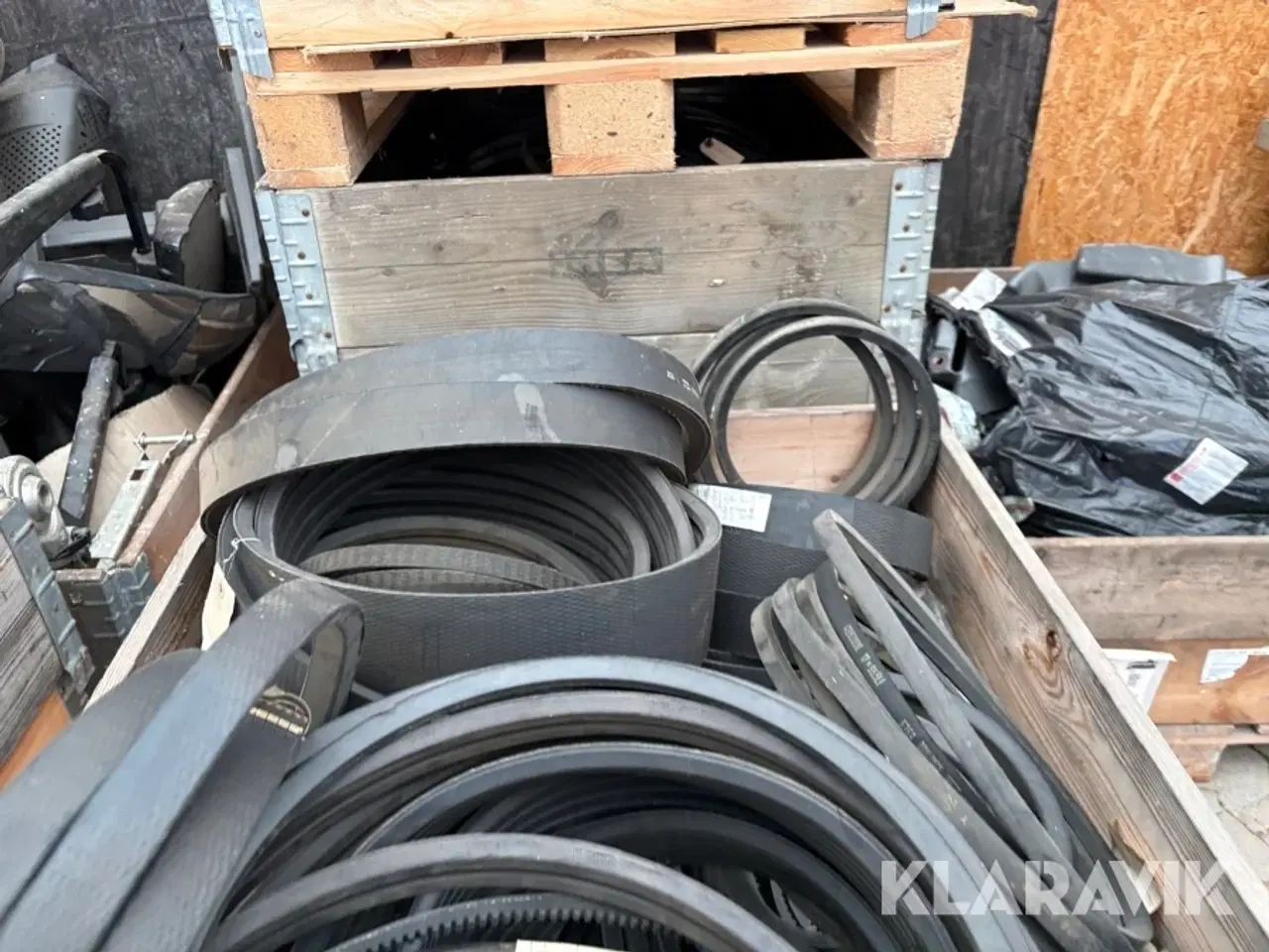 Billede 3 - Paller med assorteret remme