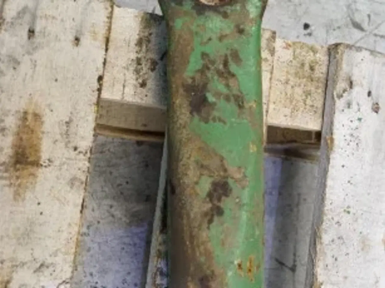 Billede 4 - John Deere 4040 R.H. liftarm AR80666