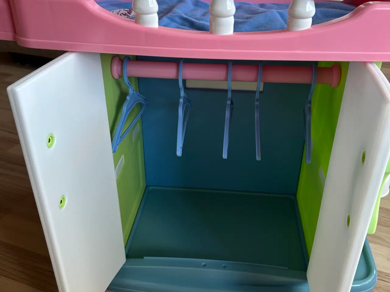 Billede 4 - New born baby puslebord