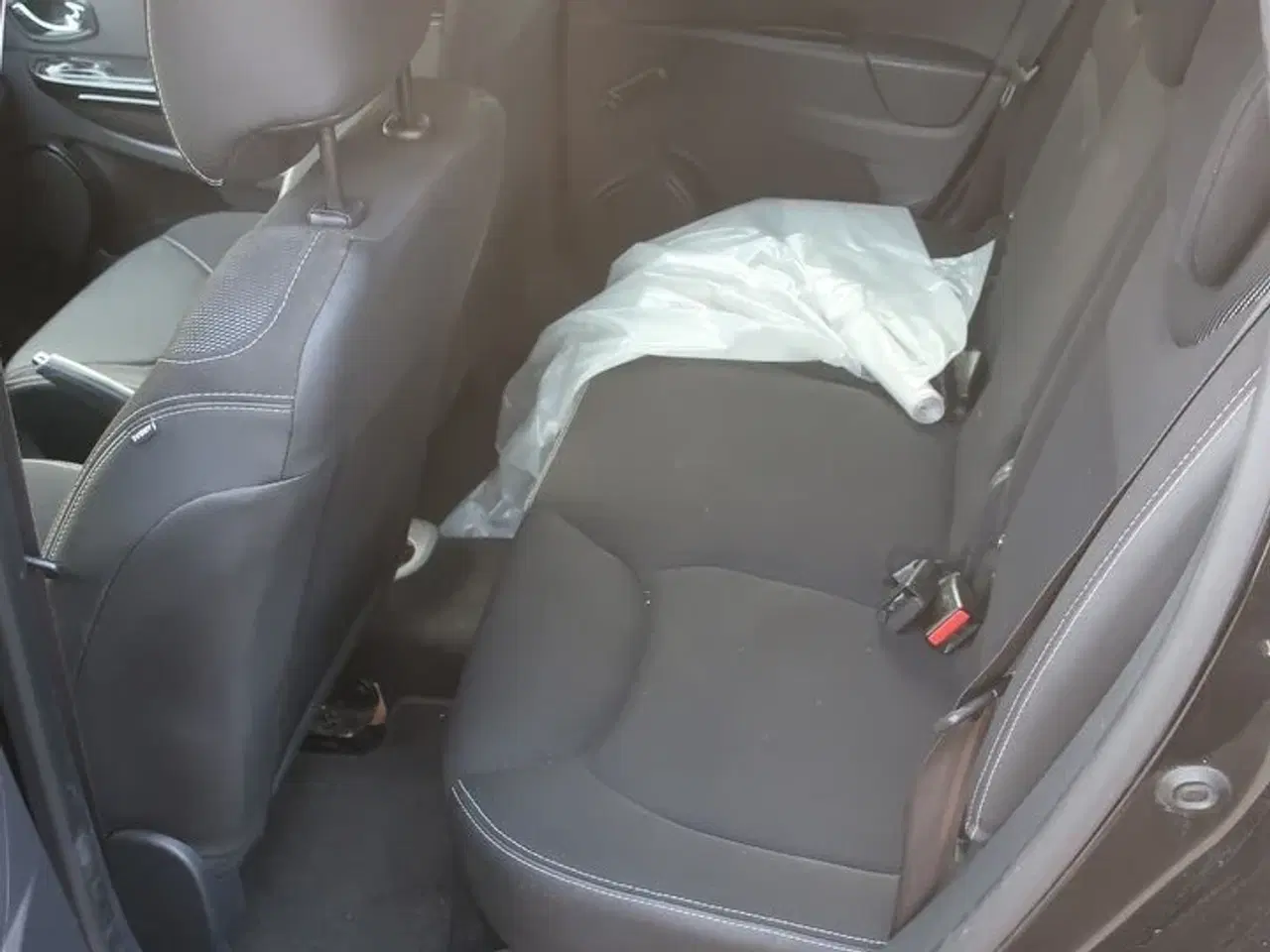 Billede 16 - Personbil: RENAULT NY CLIO DCI 90 5D (moms fri)