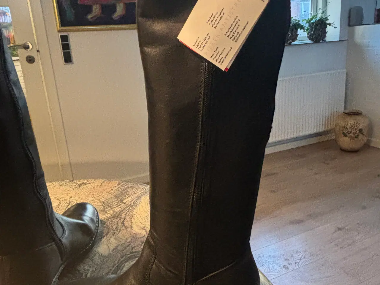 Billede 3 - Nye Støvler kort/lang i skind 