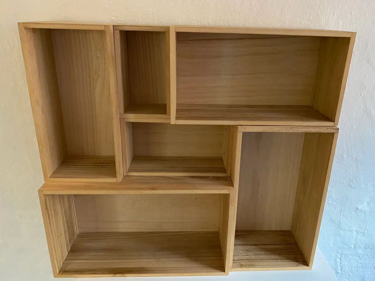 Billede 4 - Væghylde