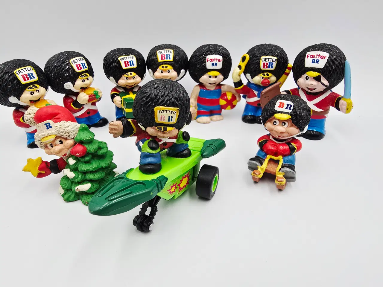 Billede 4 - 10 Stk. Fætter BR figurer sælges samlet