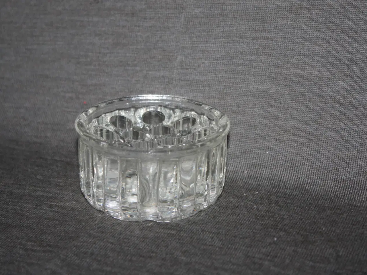 Billede 5 - Gammel glas Flower frog / blomsterstager 