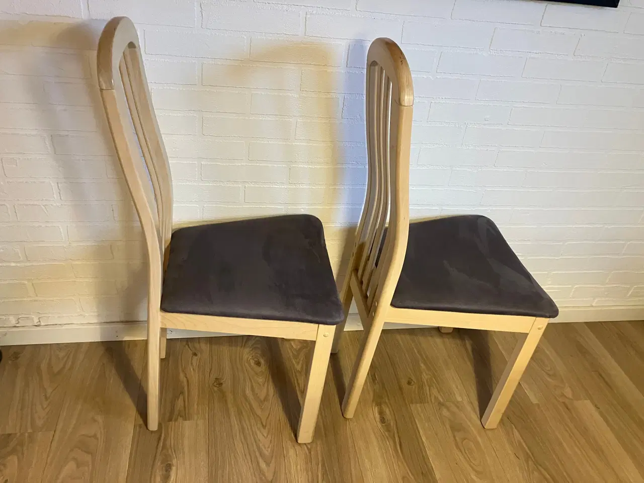 Billede 3 - Spisebordsstole samlet pris for begge 