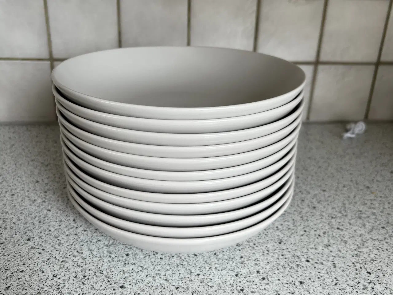 Billede 1 - Dybe tallerkner fra ikea