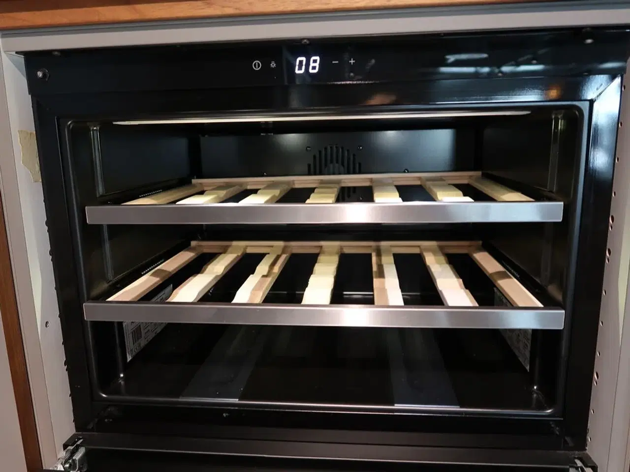 Billede 3 - Vinkøleskab AEG KWK884520M