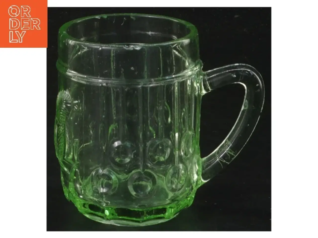 Billede 1 - Vintager grøn glaskrus med egerndekoration (str. Ø 5,5 cm længde 7,5 cm)