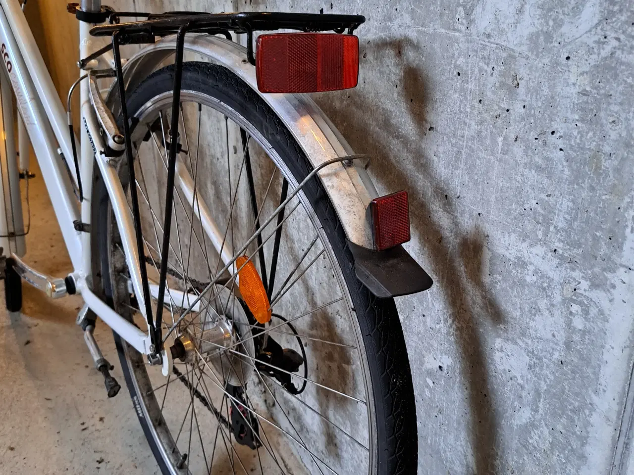 Billede 6 - Damecykel SCO 28 tommer hvid