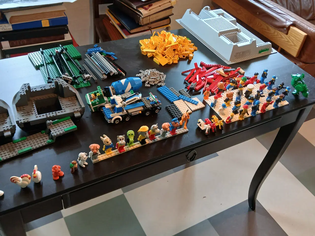 Billede 1 - Lego vejbaner figurer og diverse