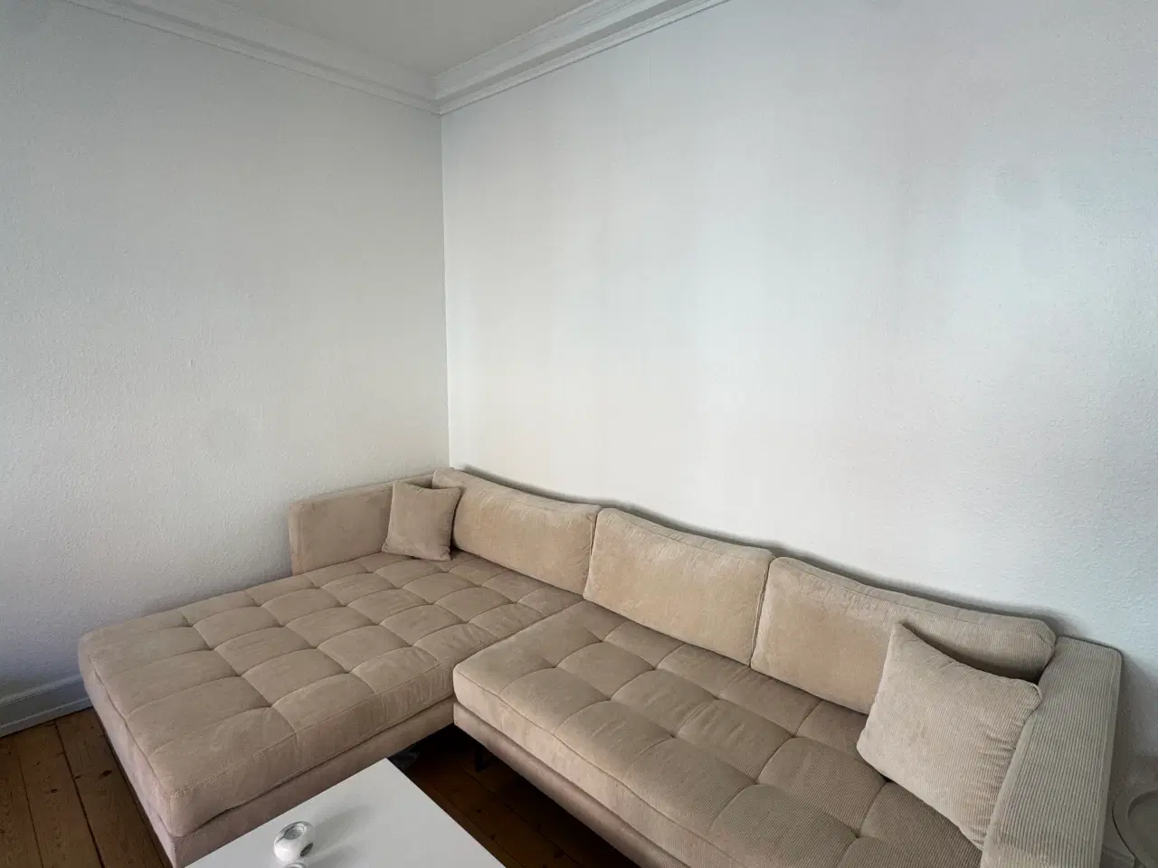 Billede 2 - Beige sofa
