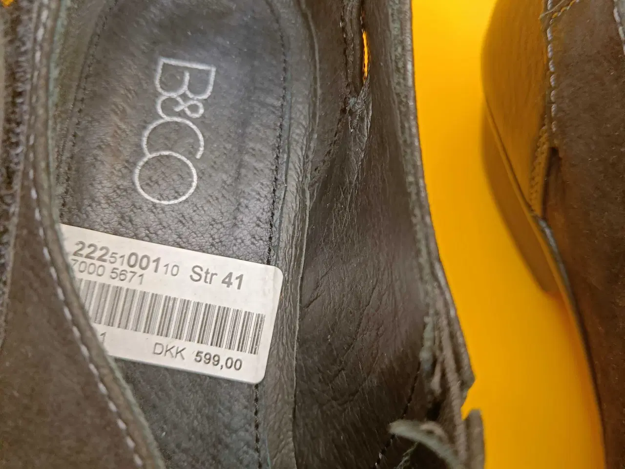 Billede 3 - B&Co sort læder sko 41str 