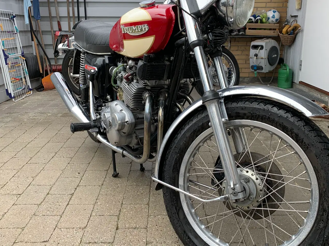 Billede 1 - Triumph T160 sælges