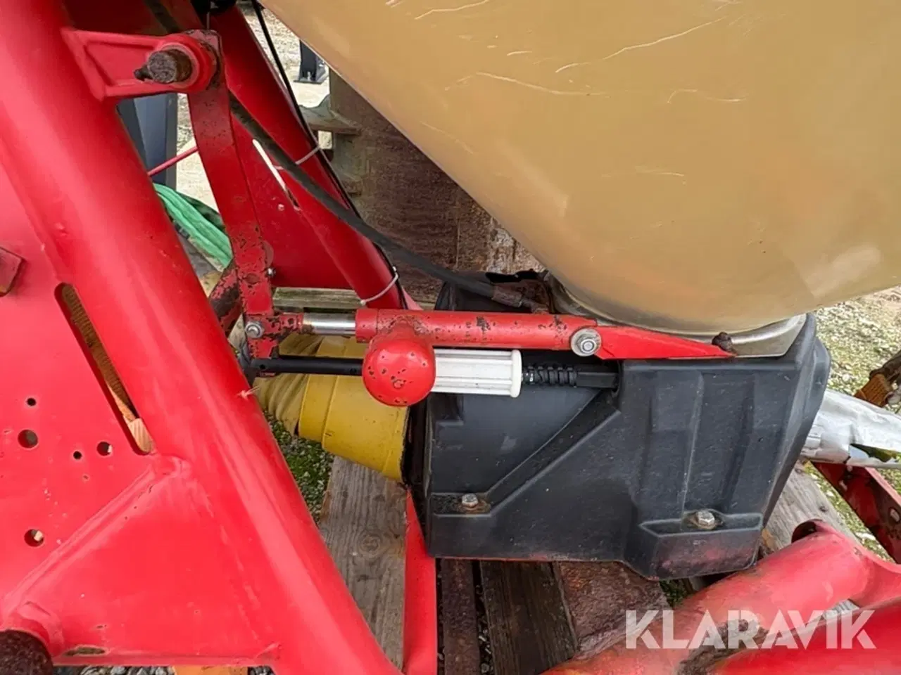 Billede 4 - Saltspreder Vicon PS04 til traktor eller lignende