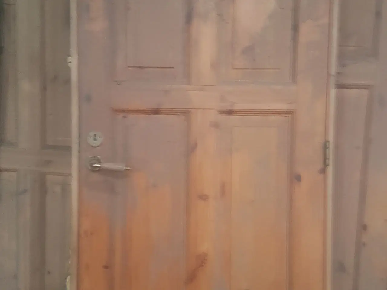 Billede 2 - Afsyrede døre 
