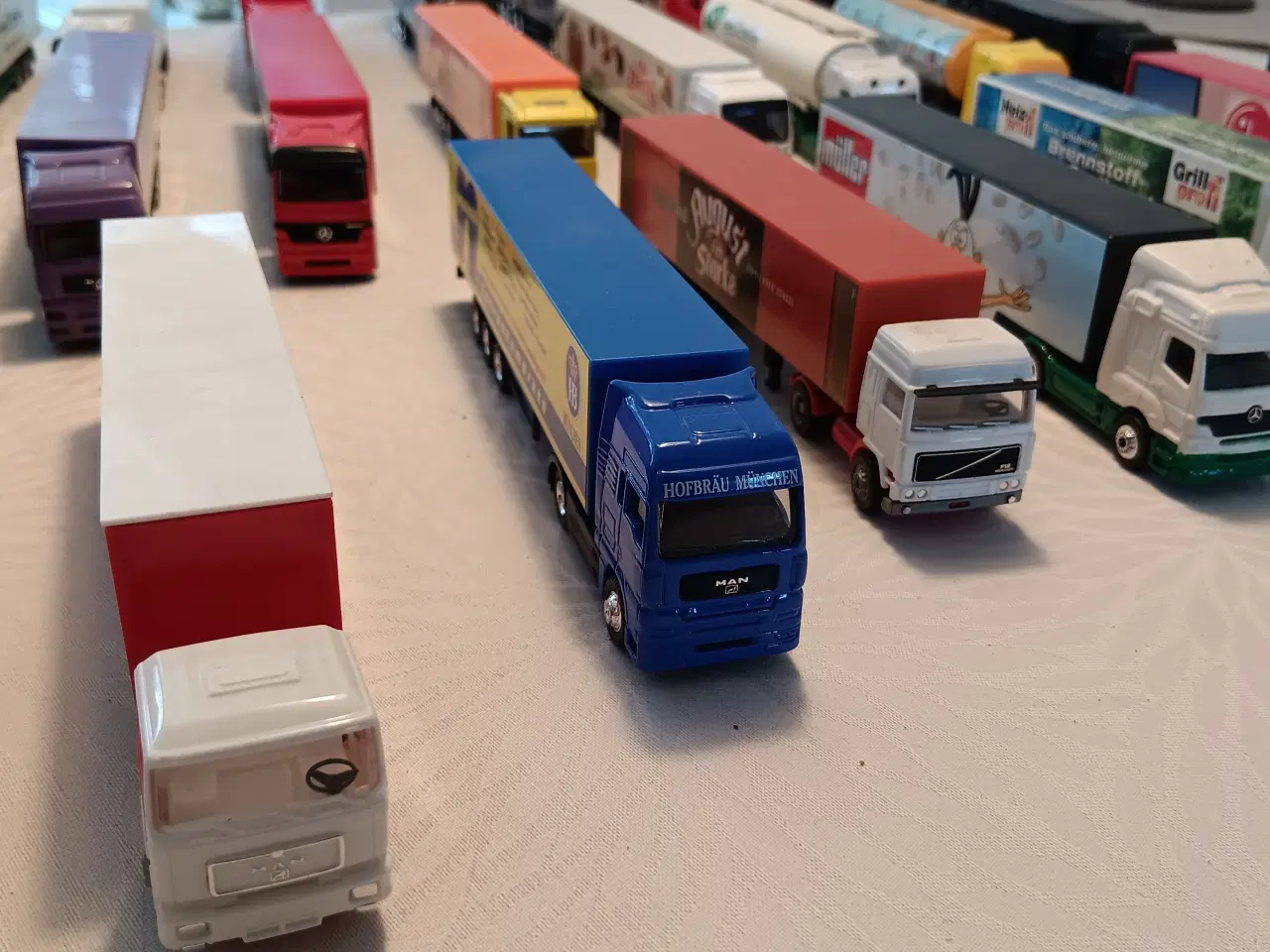 Billede 5 - Lastbiler i mange forskellige udgaver