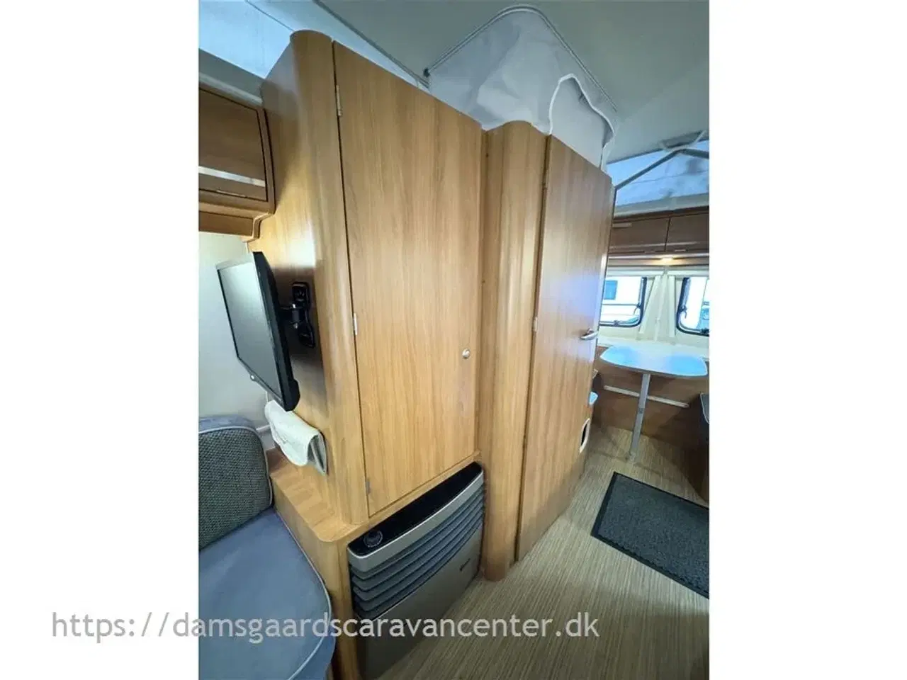 Billede 16 - 2017 - Hymer Touring Troll 540 GT   Enkeltsenge, mulighed for opredning-Markise