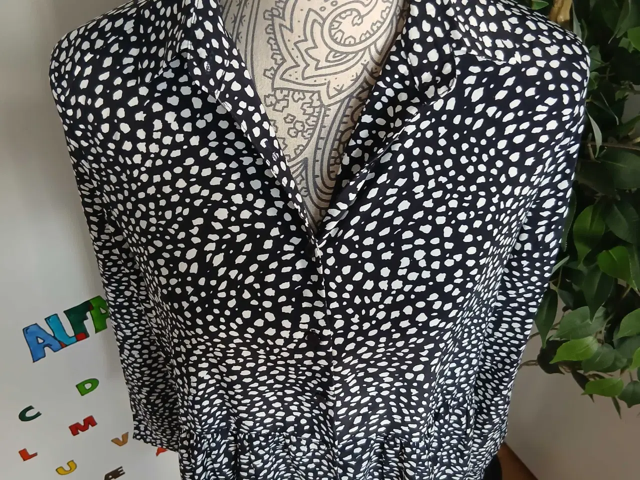 Billede 2 - Skjorte. Emma Ella. M/L