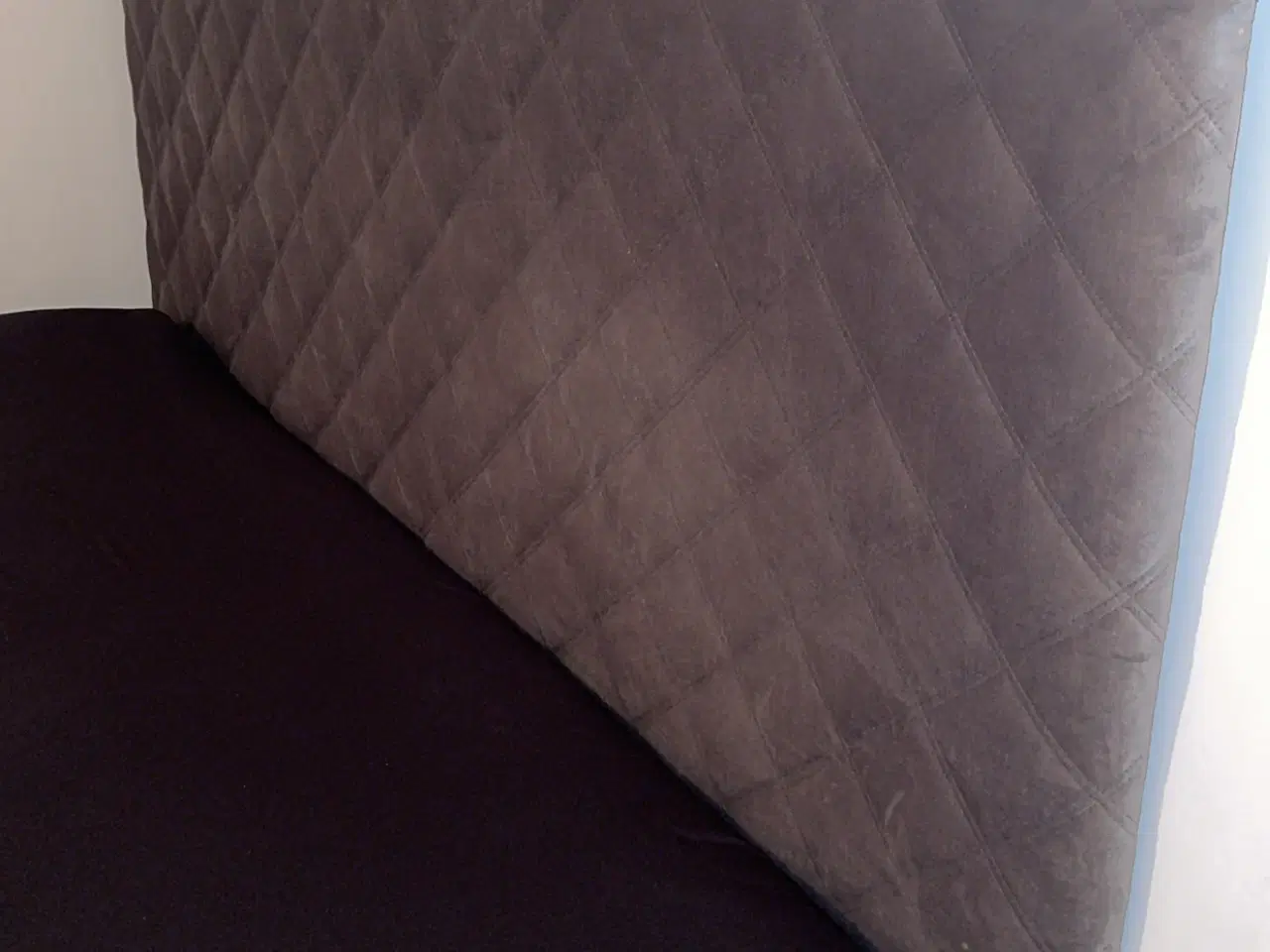 Billede 1 - ILVA kontinentalseng inkl. sengegavl – 210x210 cm