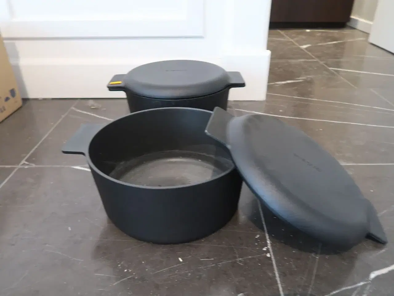 Billede 1 - 2 stk. Eva Solo Nordic Kitchen gryde sort