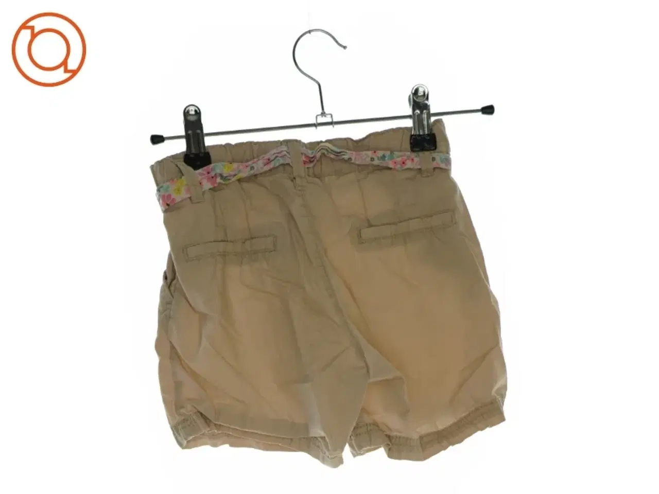Billede 2 - Shorts fra H&M (str. 122)