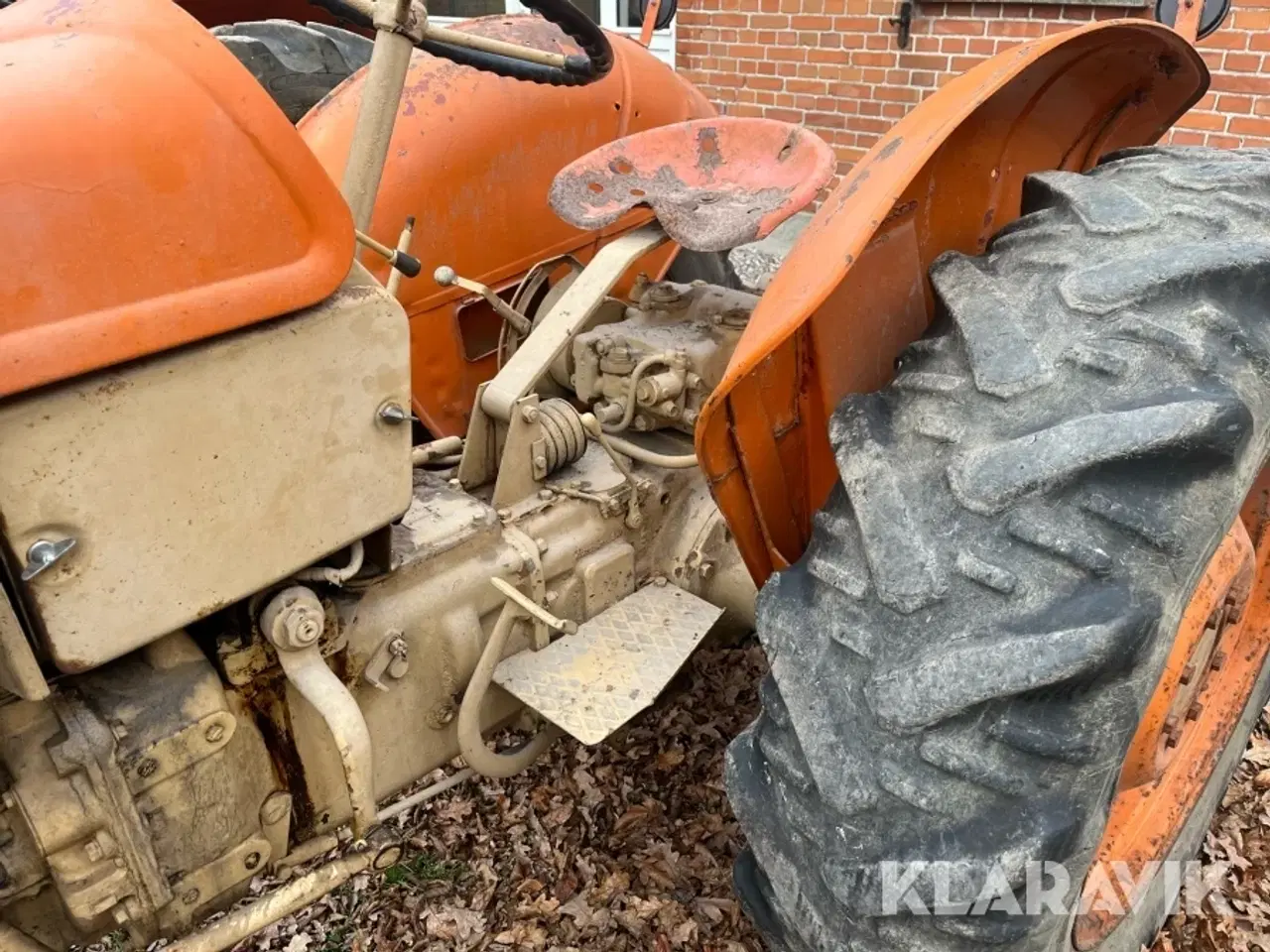 Billede 6 - Traktor Fiat 411 4 cylinder Diesel