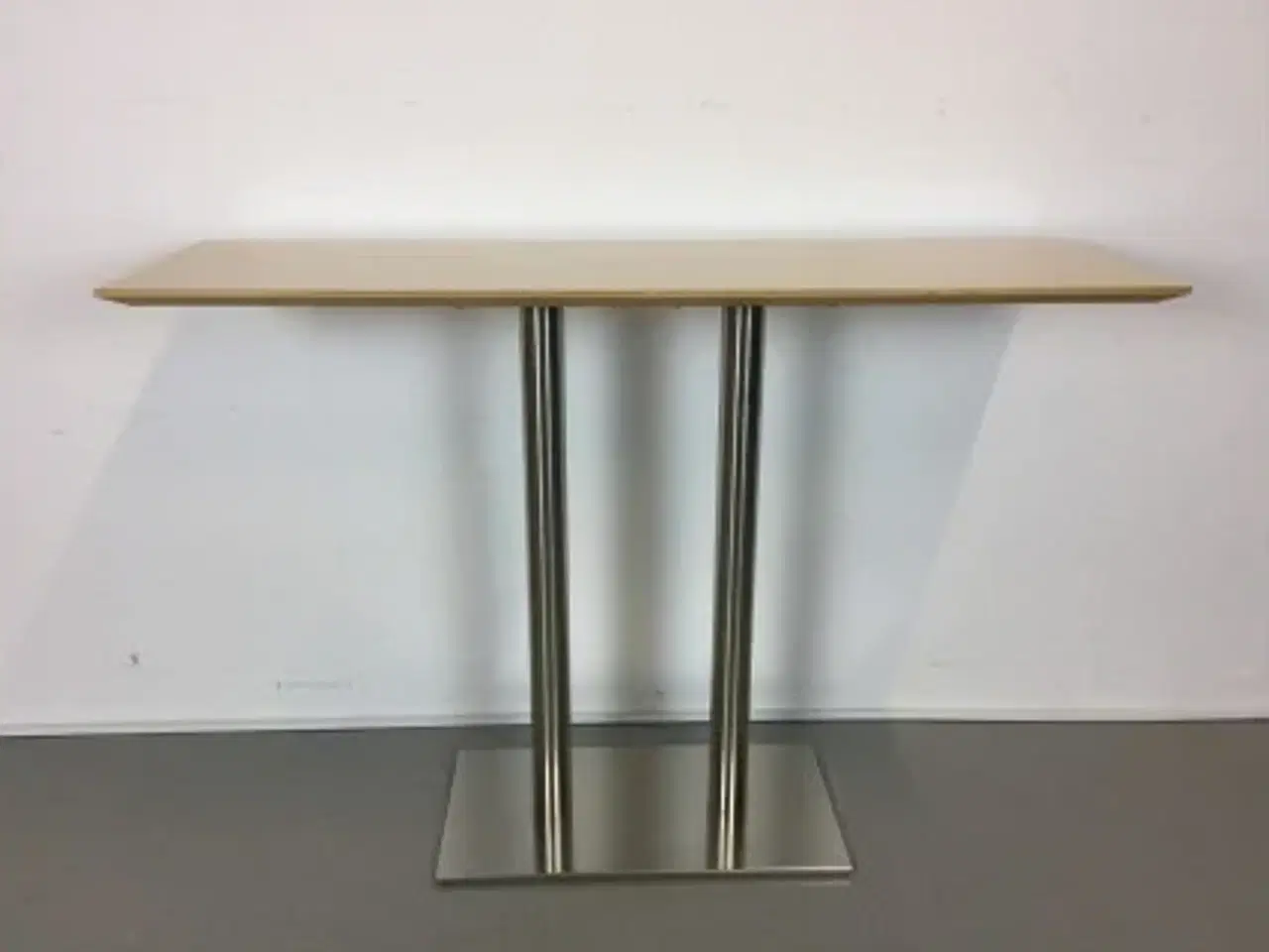 Billede 4 - Zeta furniture ståbord i ahorn med krom stel l160xb50 cm