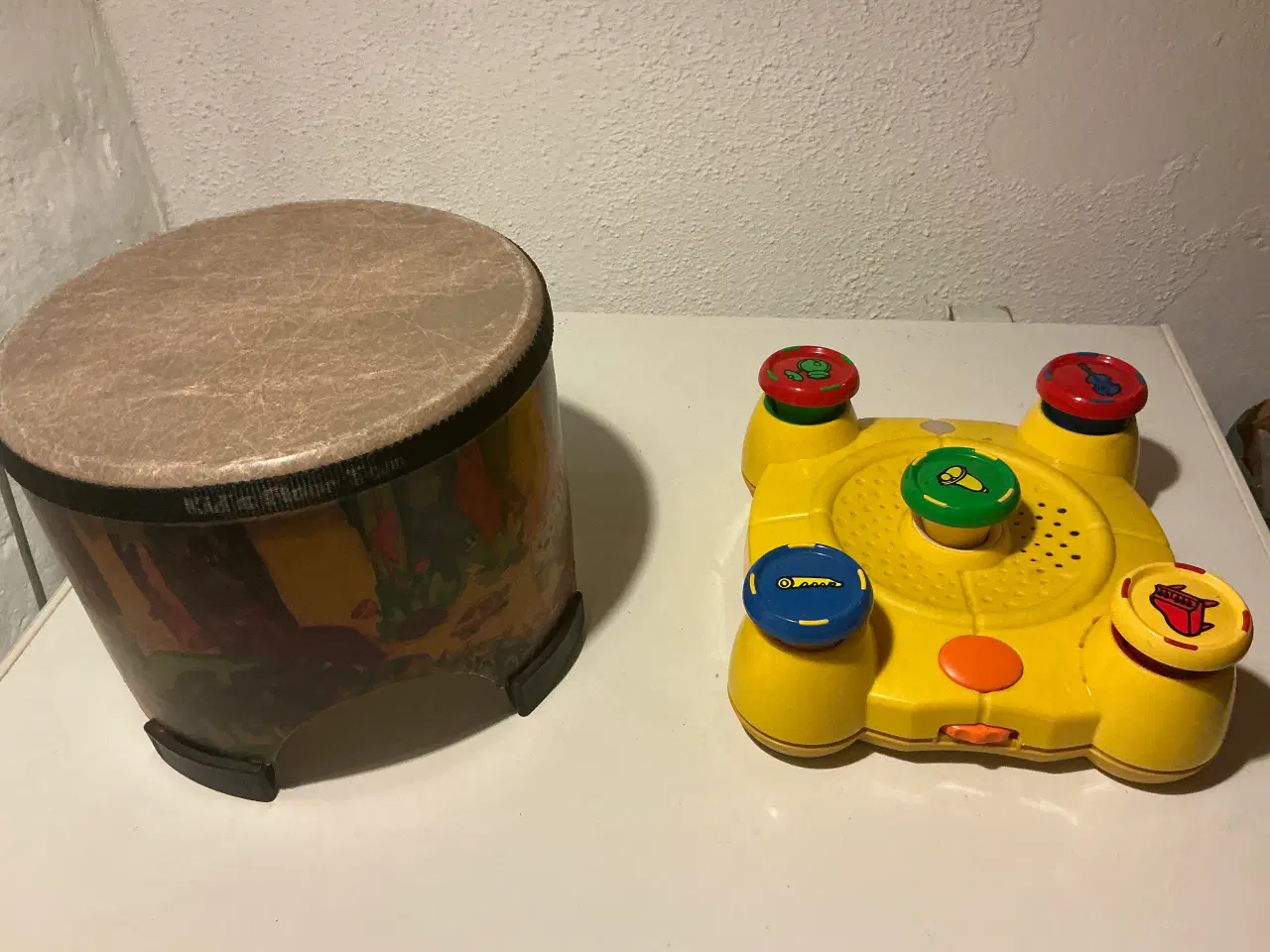 Billede 1 - Tromme og lego musik lejetøj til den små