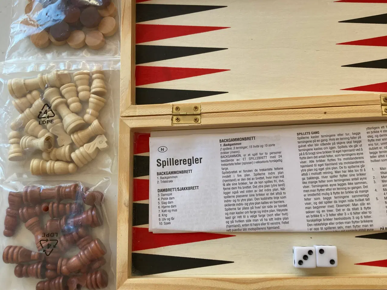 Billede 2 - 3-i-1, Skak - Dam - Backgammon i træ