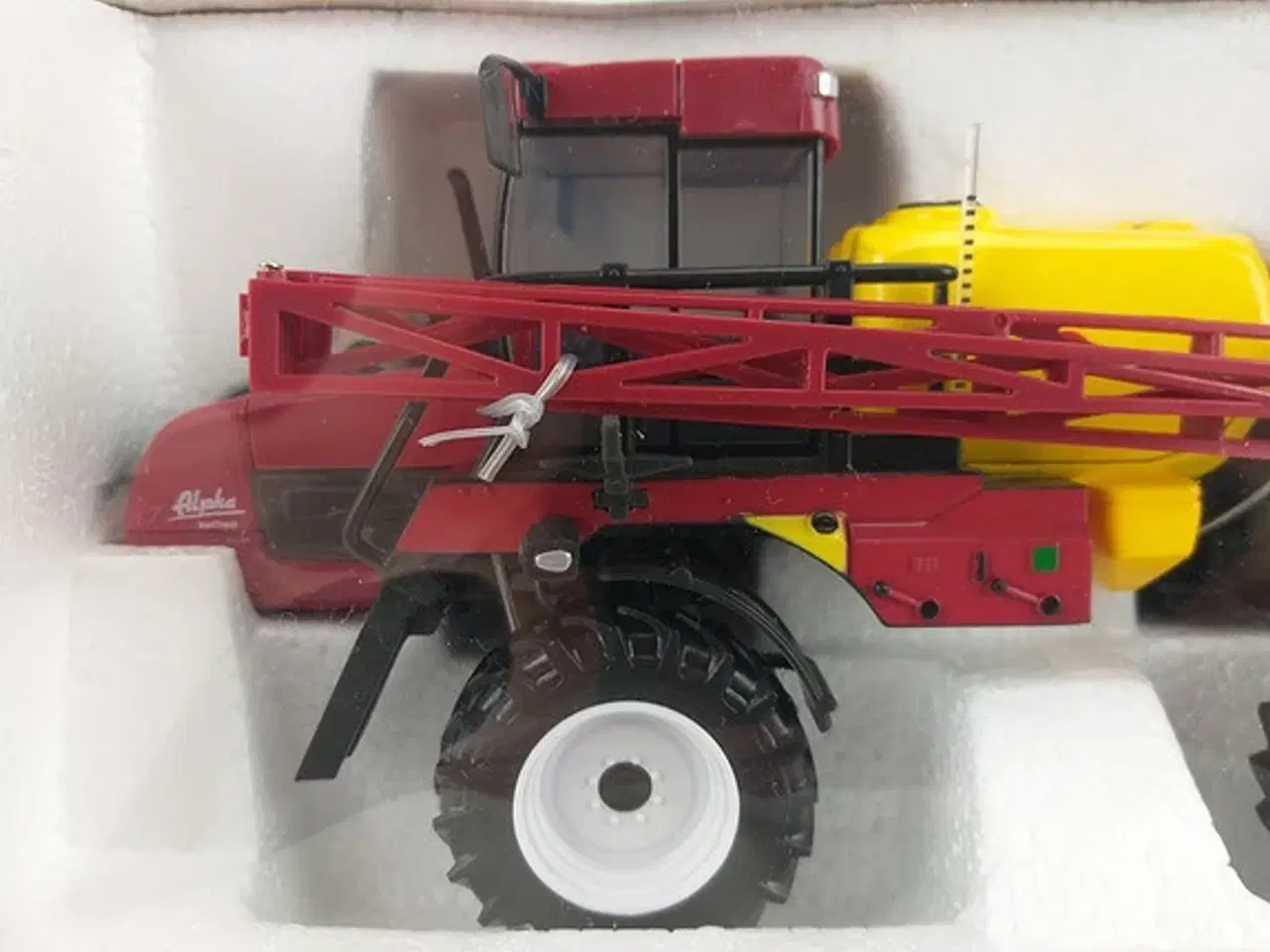 Billede 3 - HARDI Alpha Varitractor 1:32 – Trykstøbt designmod