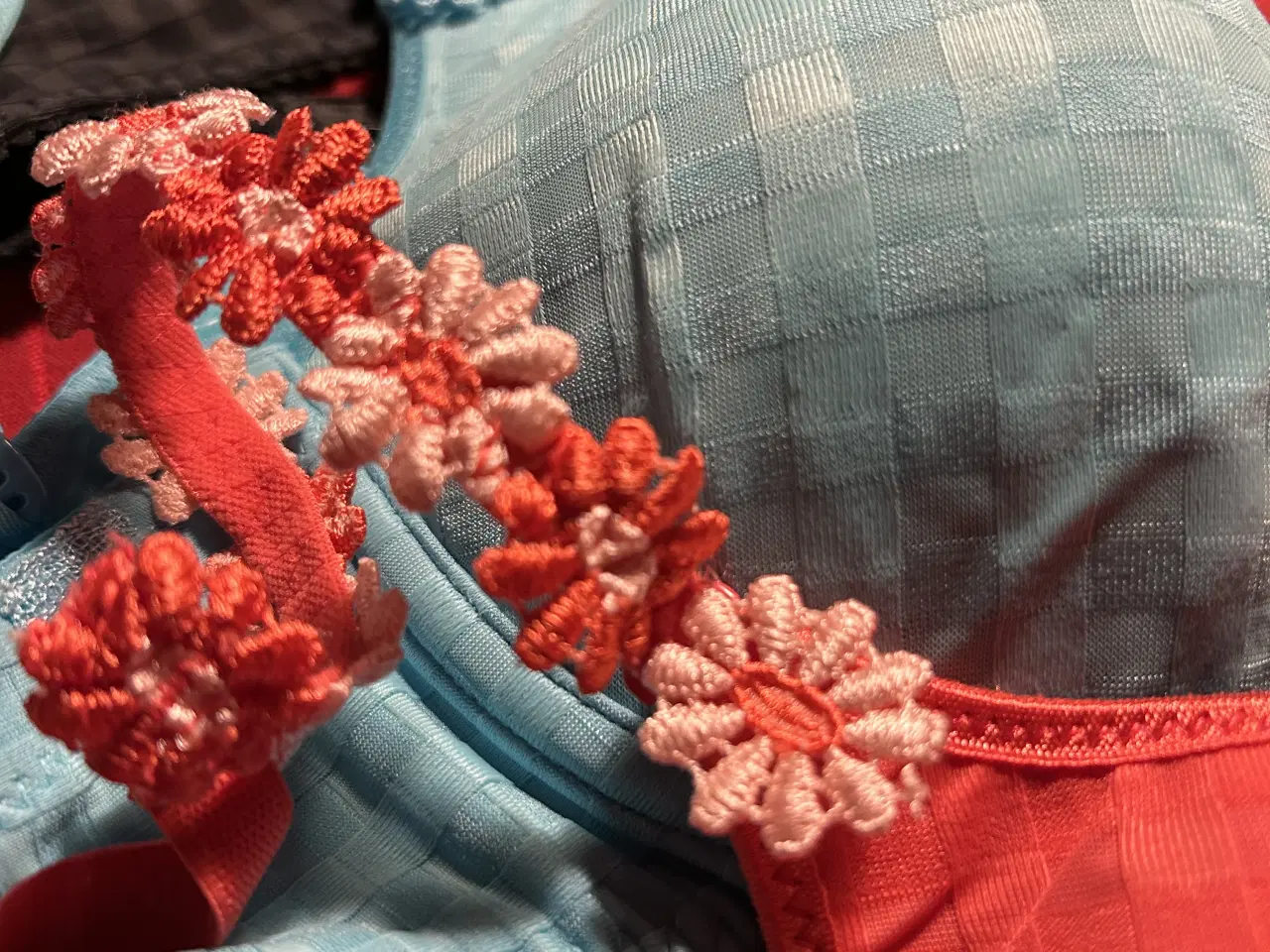 Billede 4 - Marie Jo vatterede bh’er