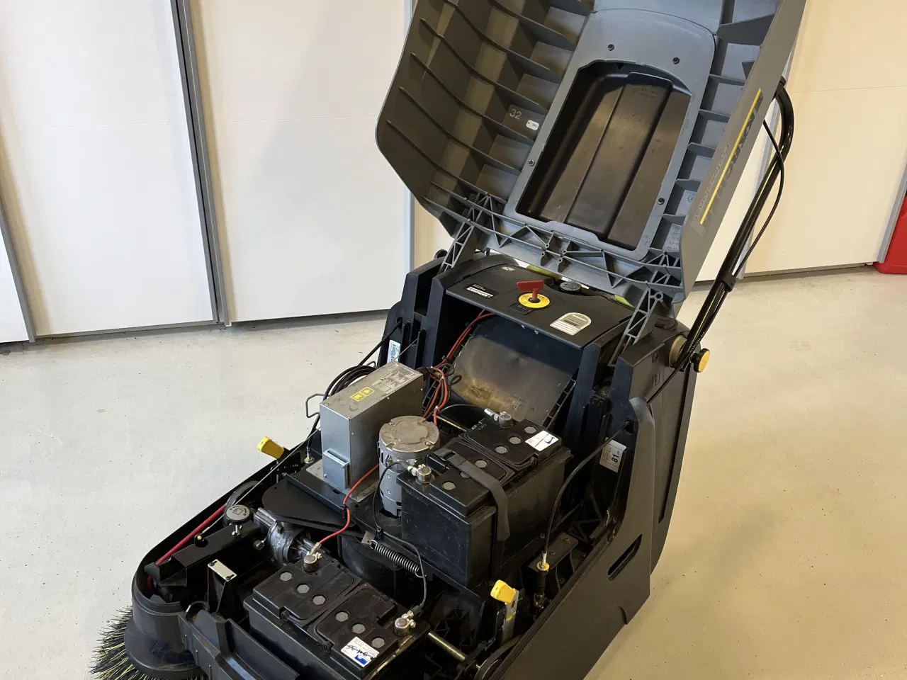 Billede 6 - Kärcher KM 75/40 W  fejemaskine. 