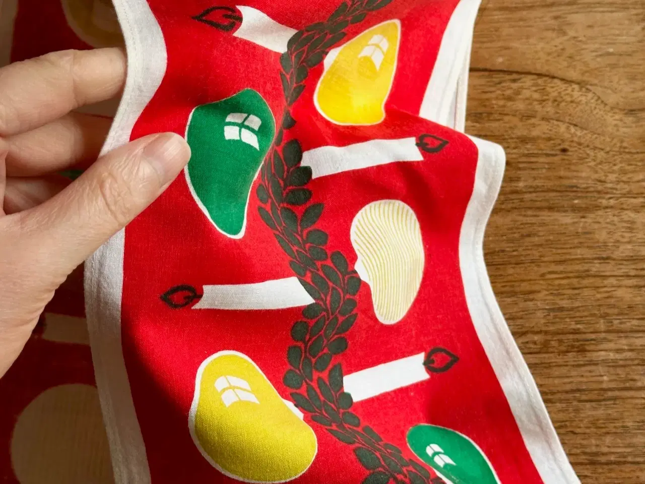 Billede 6 - Retro bordløber m julekugler, 133 x 20 cm