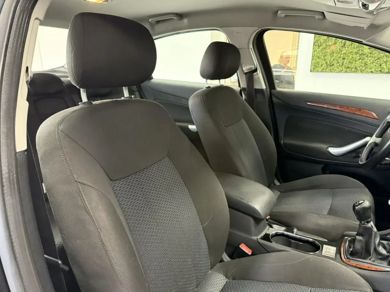Billede 9 - Ford Mondeo 2,0 Ghia 145HK 5d