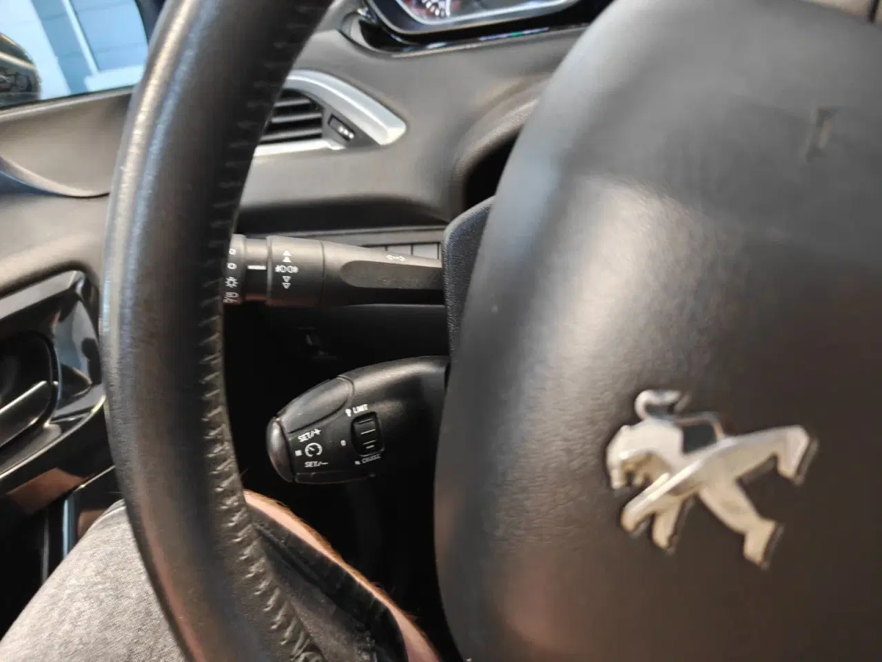 Billede 15 - Peugeot 208 1,2 VTi 82 Allure