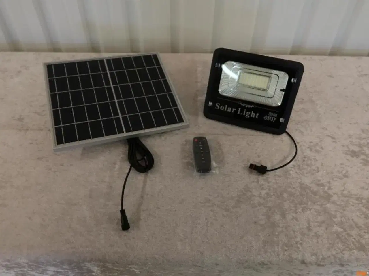 Billede 1 - SOLAR LAMPE, 40W