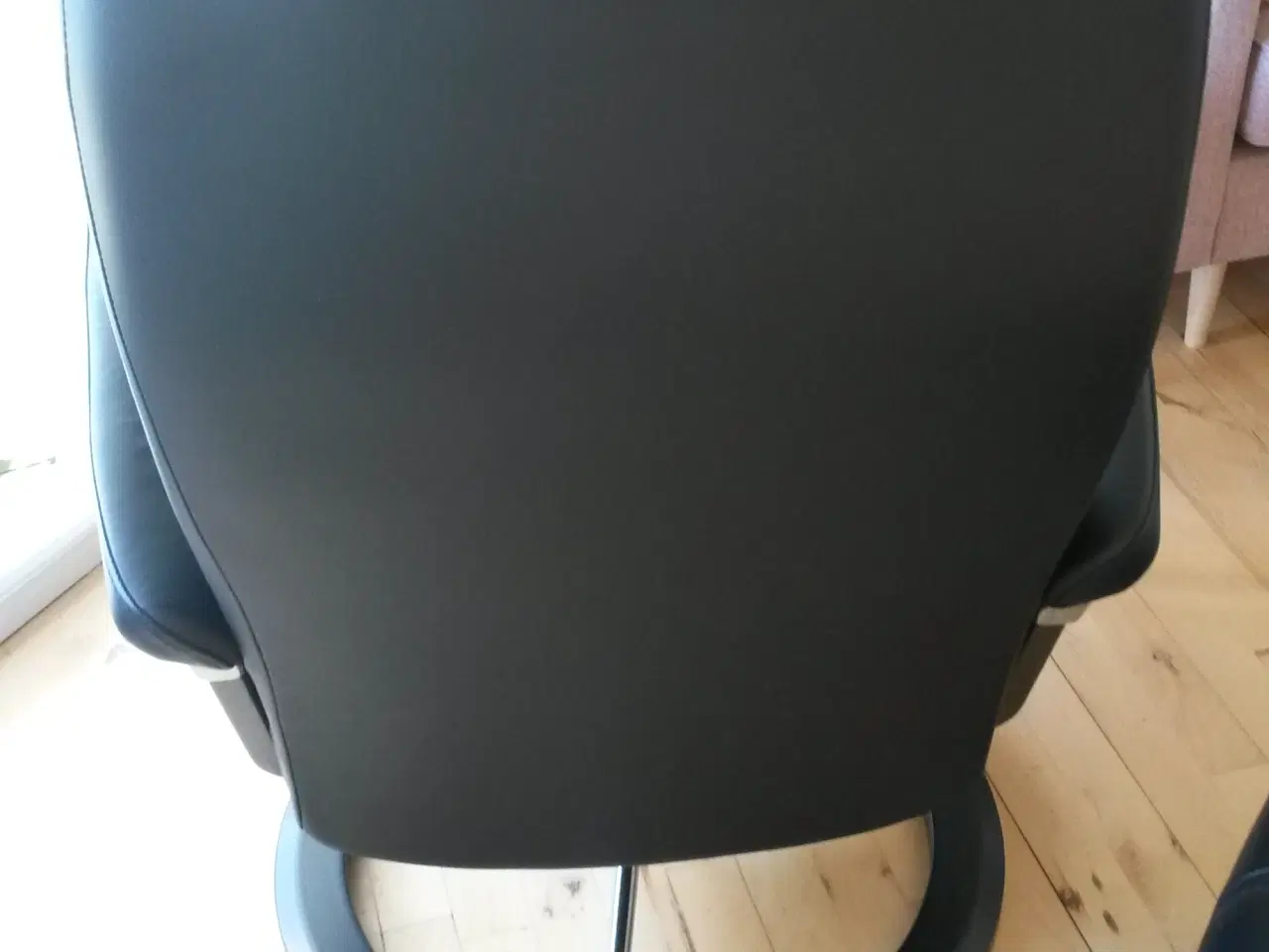 Billede 3 - stressless wing med skammel på signature stel 