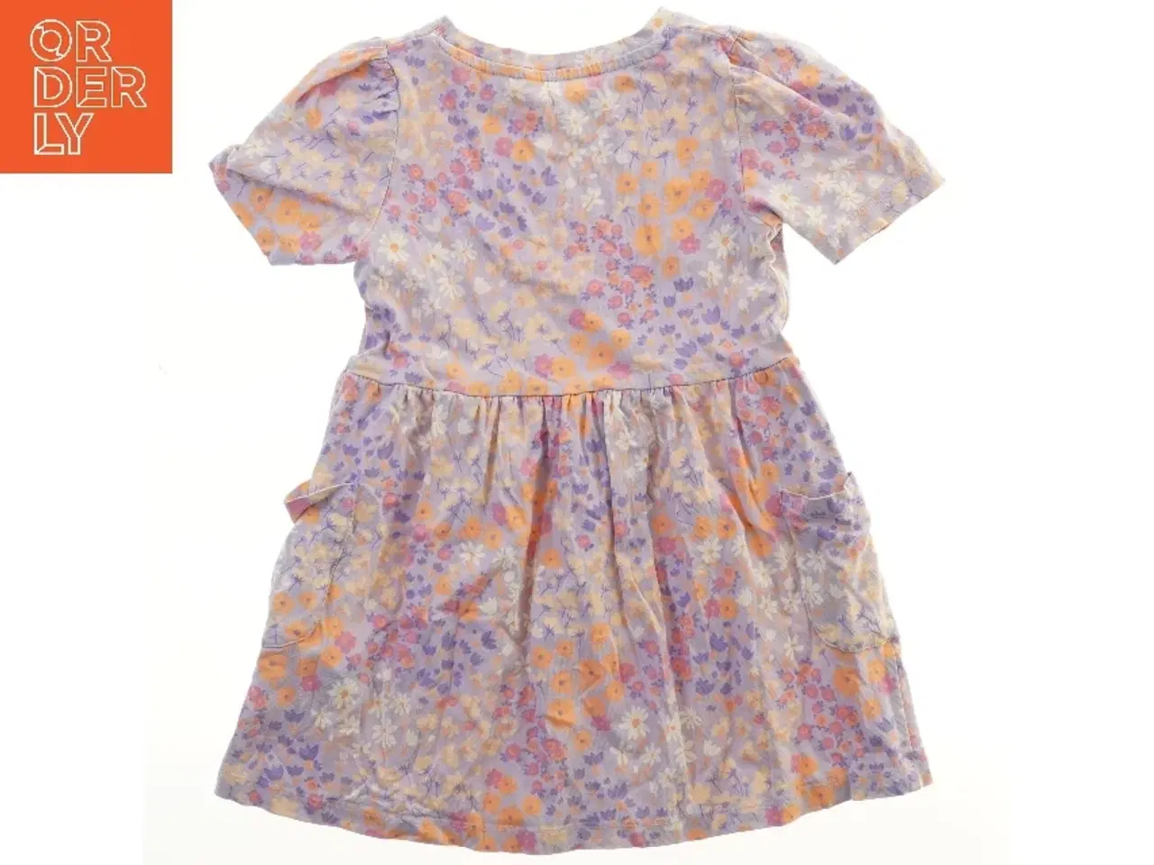 Billede 2 - Blomsterkjole til børn fra Name It (str. 98)