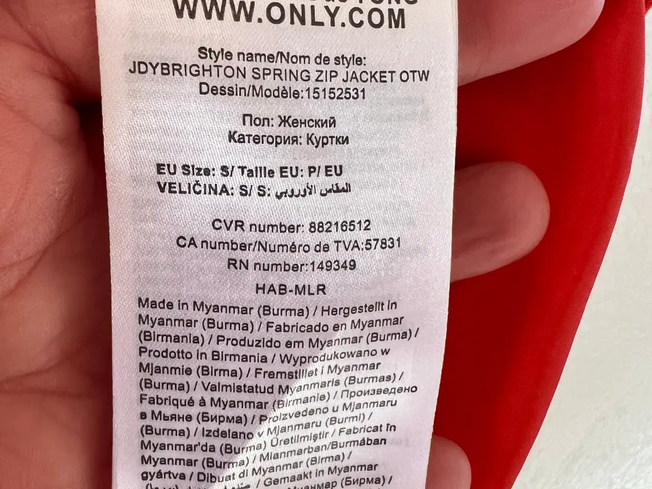 Billede 10 - Rød Jakke fra Jacqueline de Yong.