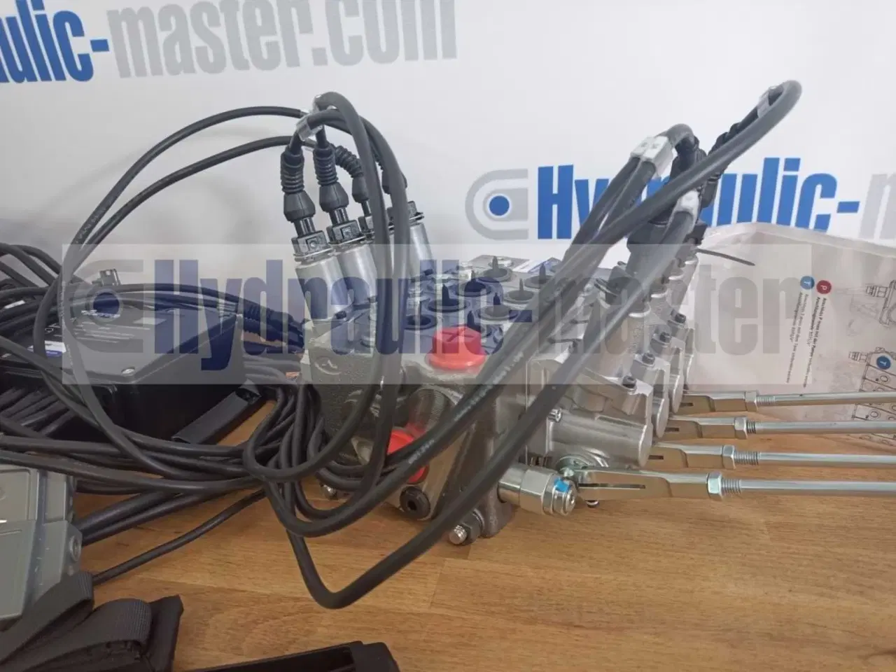 Billede 4 - Hydraulikventil 4 funktioner Walvoil DPX 100 Handy